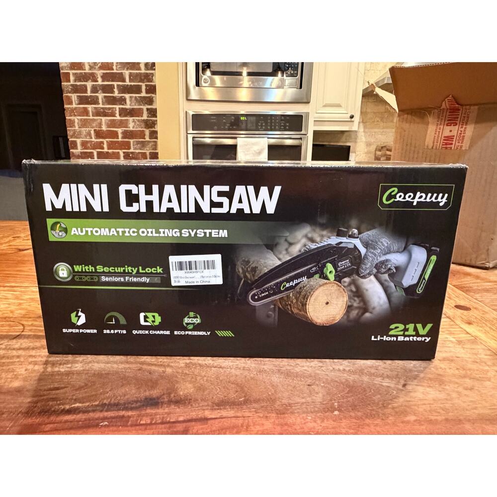 CEEPUY Mini Chainsaw Cordless 6 Inch Portable Automatic Oiler - Picture 6 of 11
